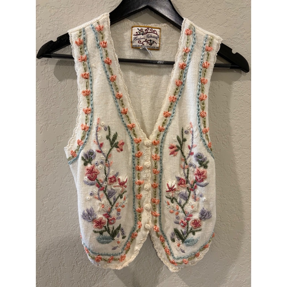 Vintage Heirloom Collectibles Floral Embroidered Knit Vest Cream Medium 1996